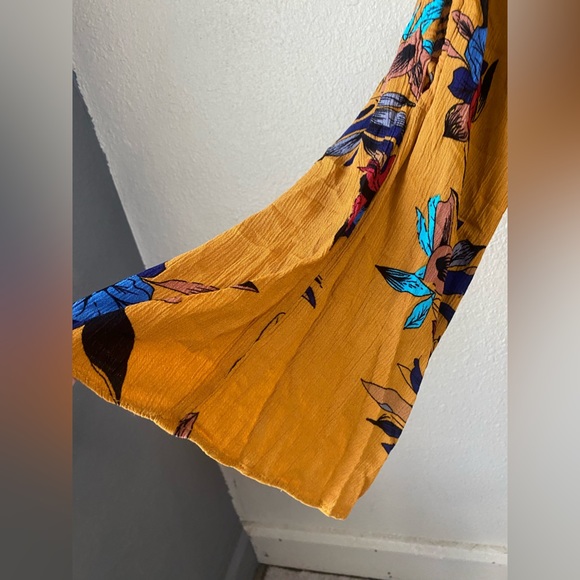 UMGEE women’s‎ bell sleeve tunic - Picture 7 of 10